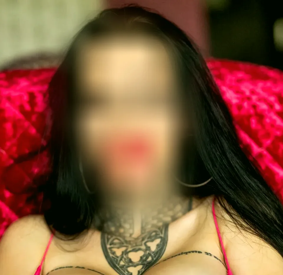 Charlotte, 35