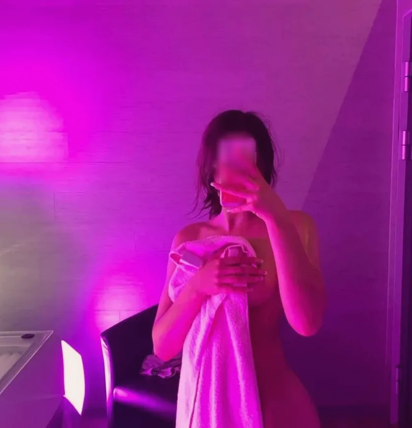 Fatima, 18